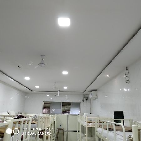 Star Dormitory ムンバイ エクステリア 写真