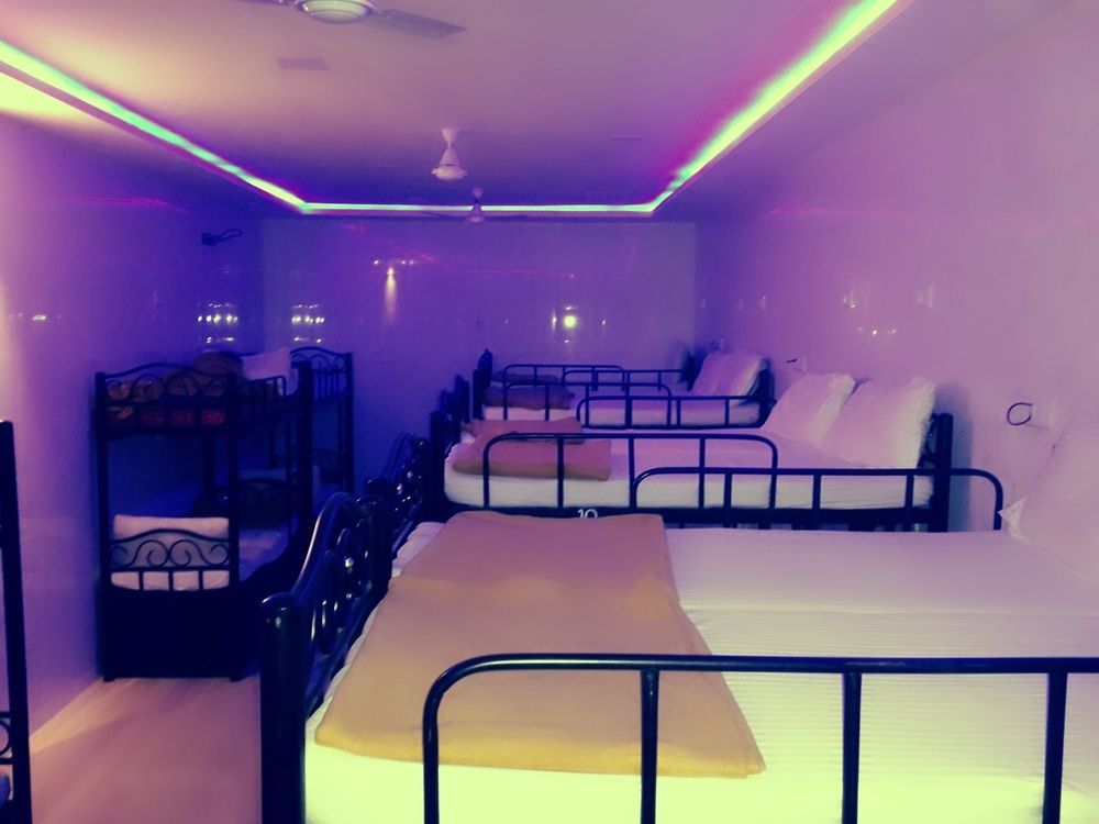 Star Dormitory ムンバイ エクステリア 写真