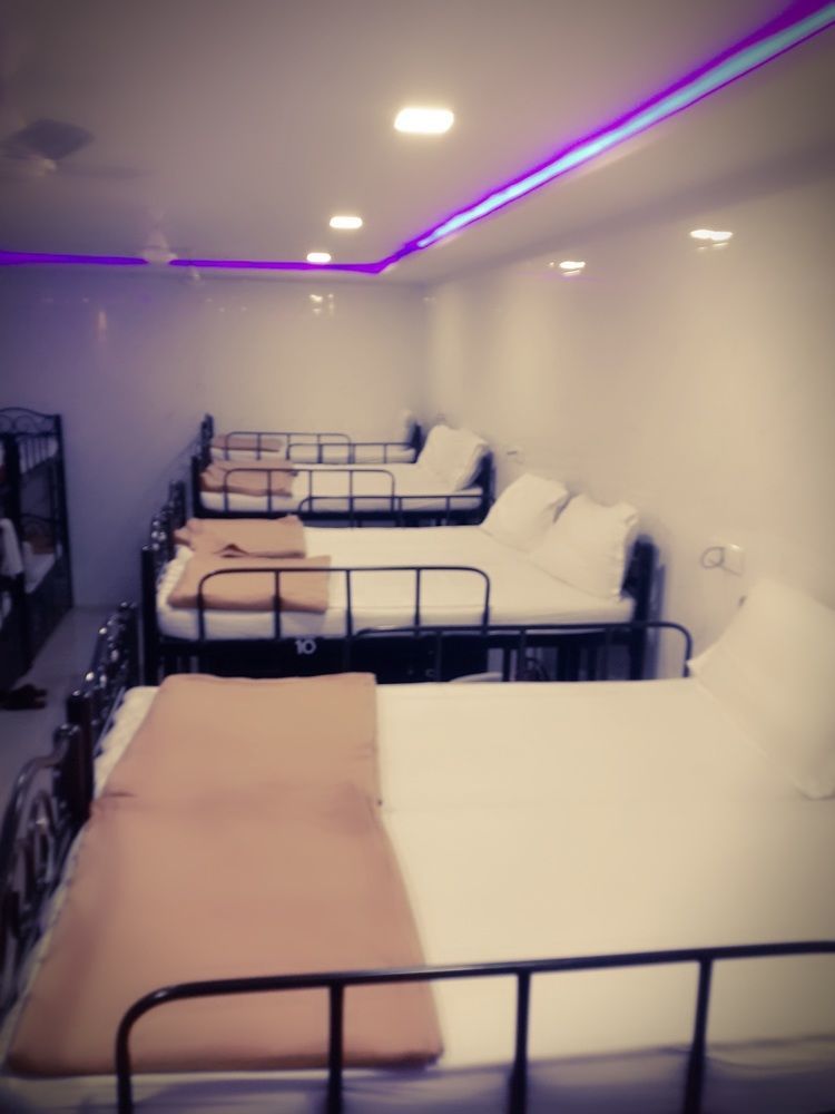Star Dormitory ムンバイ エクステリア 写真