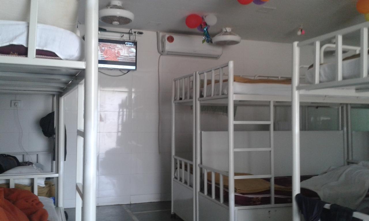 Star Dormitory ムンバイ エクステリア 写真