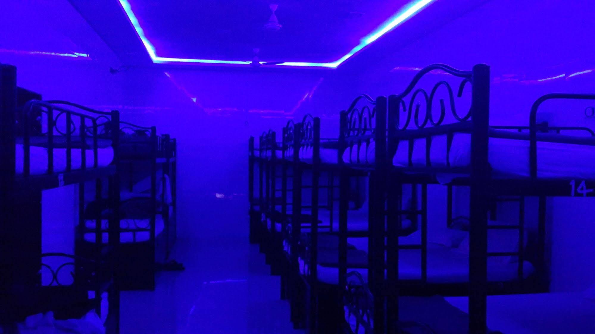 Star Dormitory ムンバイ エクステリア 写真