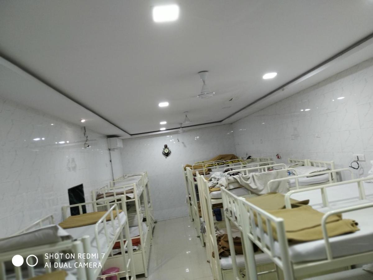 Star Dormitory ムンバイ エクステリア 写真