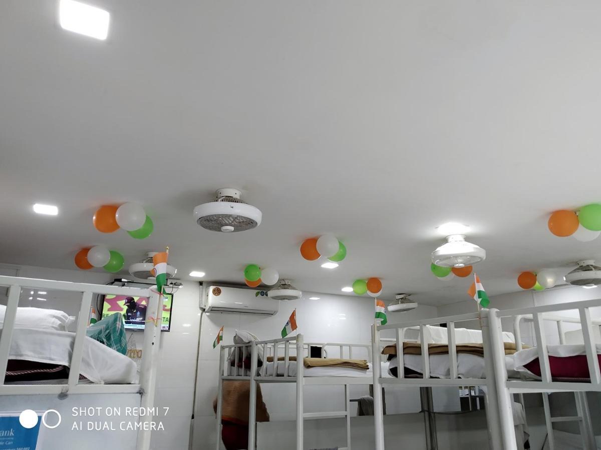 Star Dormitory ムンバイ エクステリア 写真